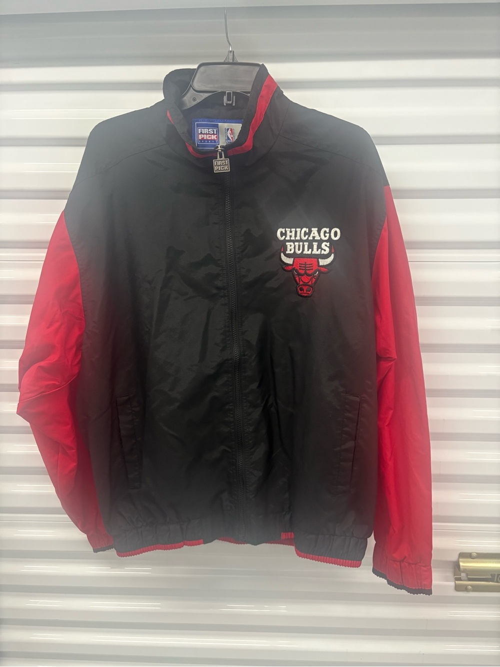 Chicago Bulls Men’s Black & Red Windbreaker Jacket -